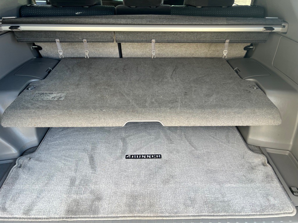 2004 Toyota 4Runner Image 25