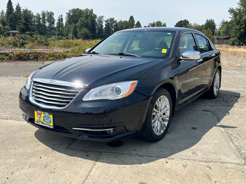 2011 Chrysler 200 Image 5