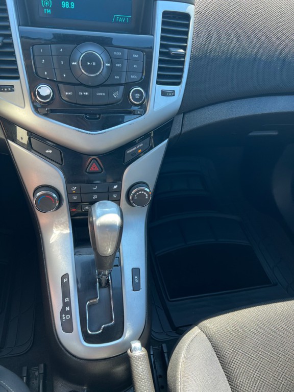 2016 Chevrolet Cruze Image 25