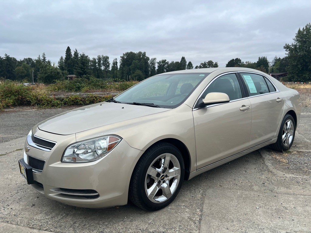 2010 Chevrolet Malibu Image 1