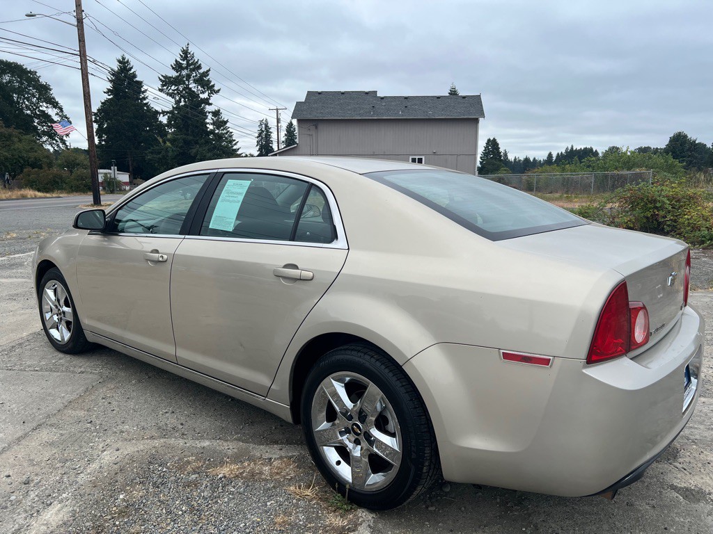 2010 Chevrolet Malibu Image 15