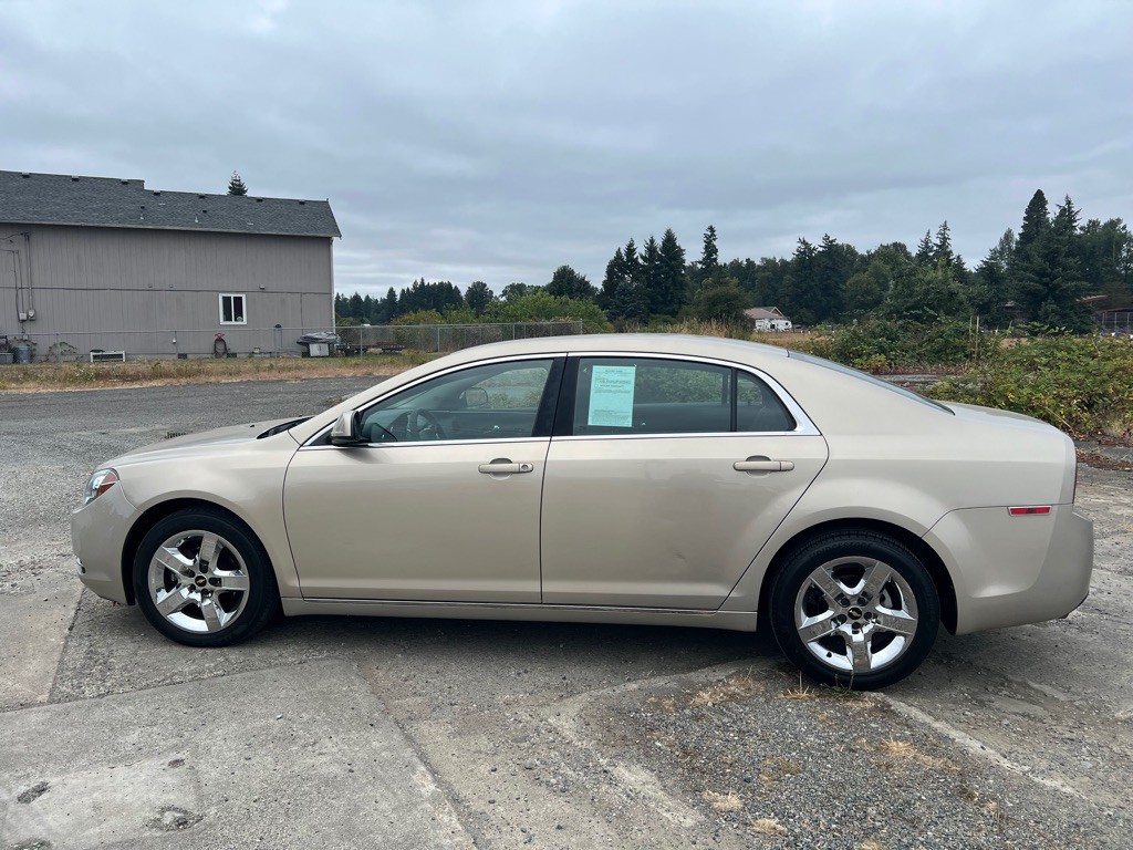 2010 Chevrolet Malibu Image 16