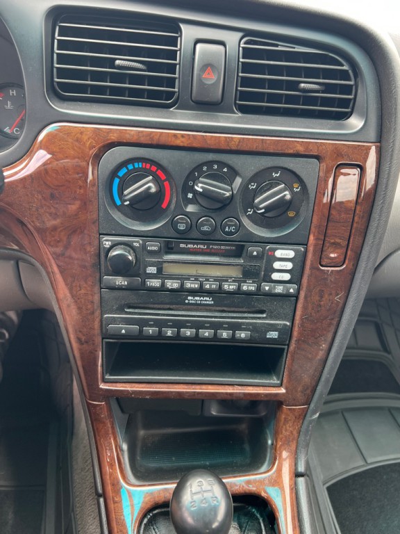 2001 Subaru Legacy Image 19