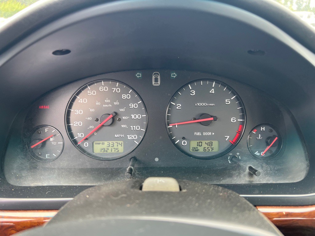 2001 Subaru Legacy Image 20