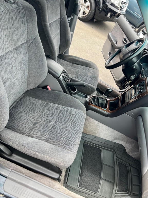 2001 Subaru Legacy Image 23