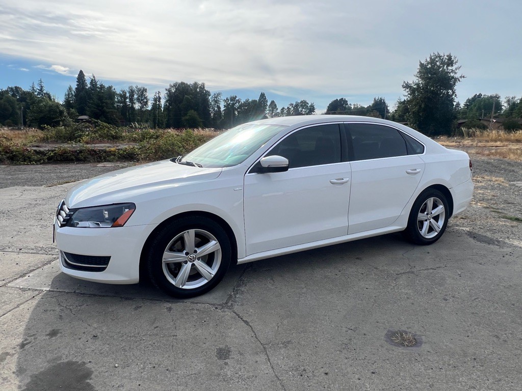 2014 Volkswagen Passat Image 7