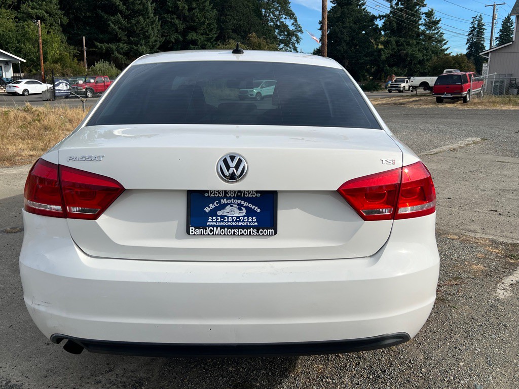 2014 Volkswagen Passat Image 12