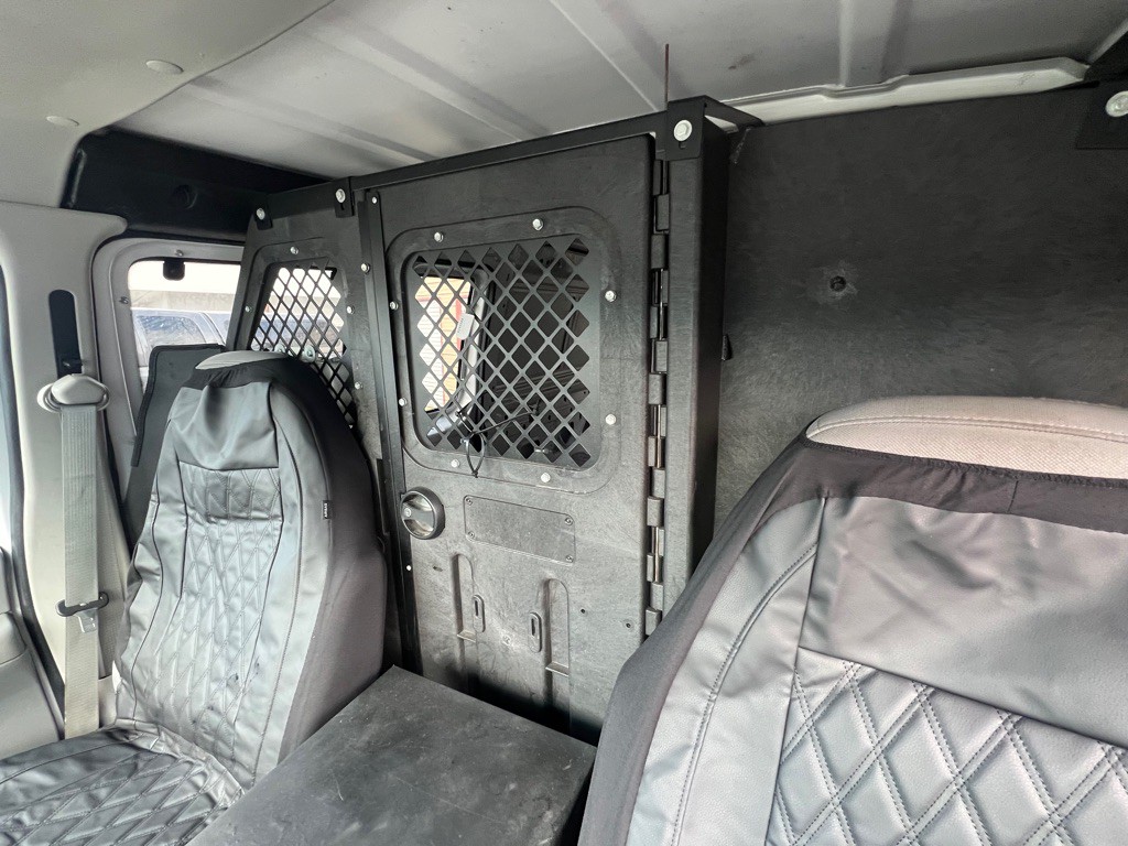 2008 Ford Econoline Image 32