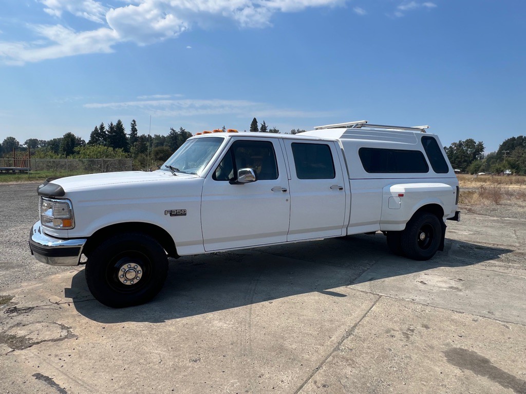 1995 Ford F-350 Image 2