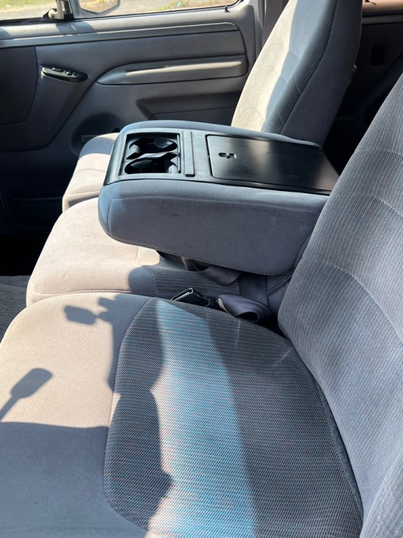 1995 Ford F-350 Image 22
