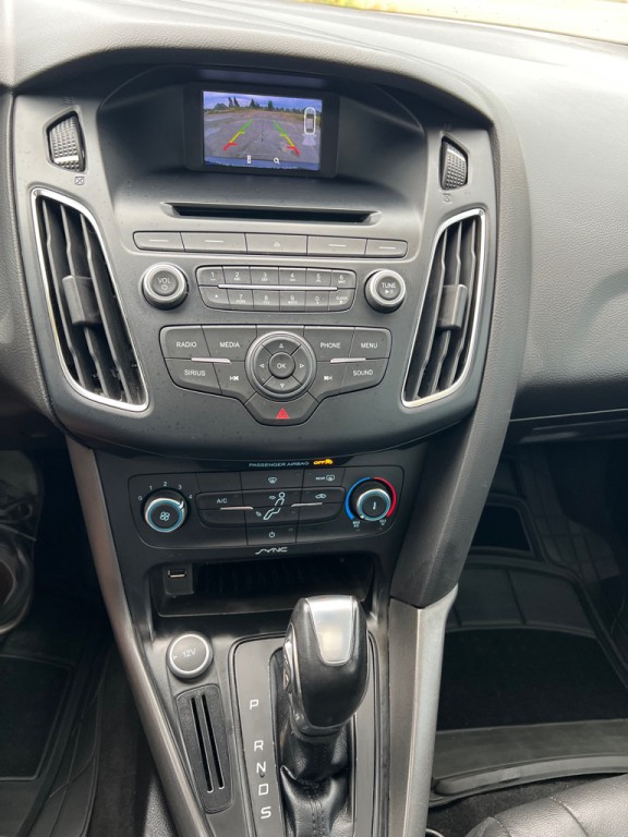 2016 Ford Focus Image 14