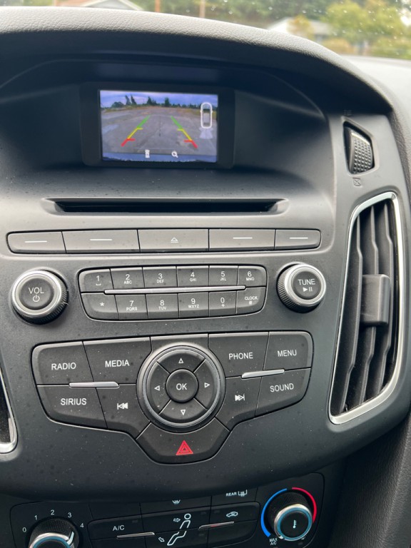 2016 Ford Focus Image 15