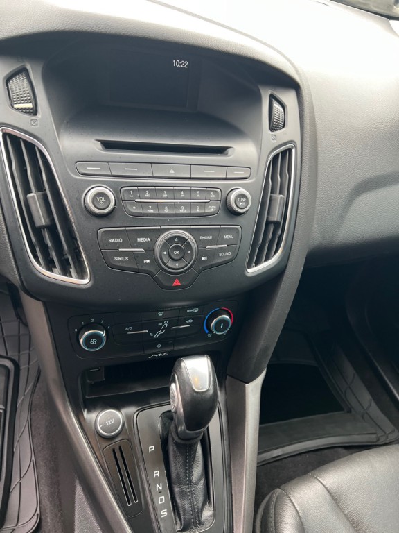 2016 Ford Focus Image 19