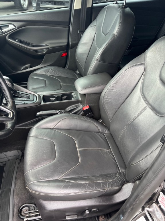 2016 Ford Focus Image 21