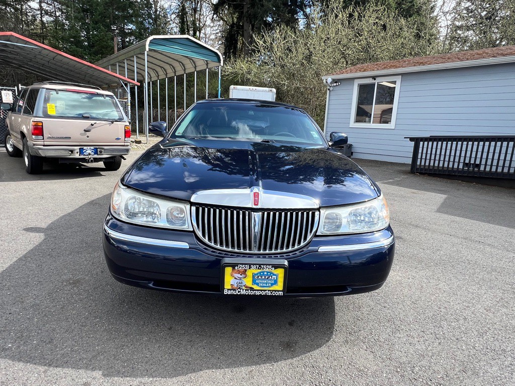 2001 Lincoln Town Car Image 5