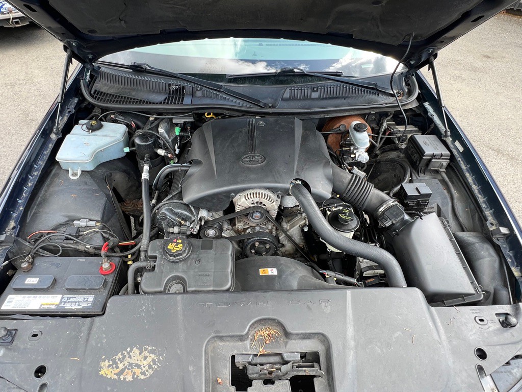 2001 Lincoln Town Car Image 27