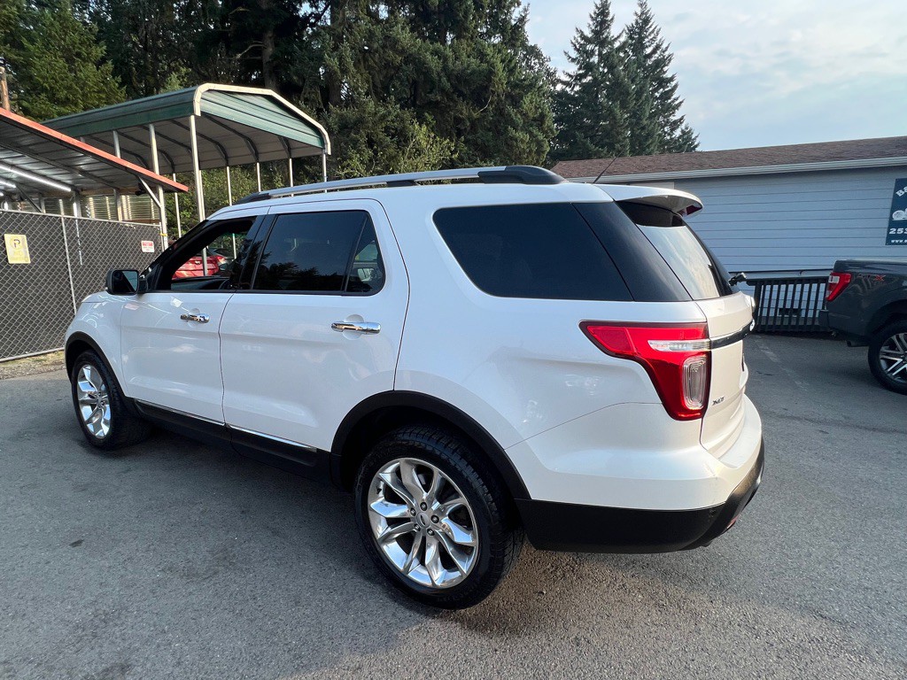 2014 Ford Explorer Image 14