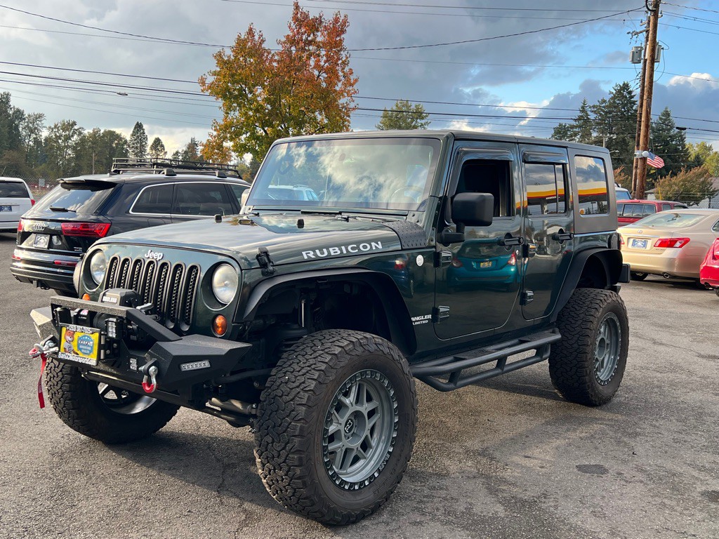 2010 Jeep Wrangler Unlimited Image 2