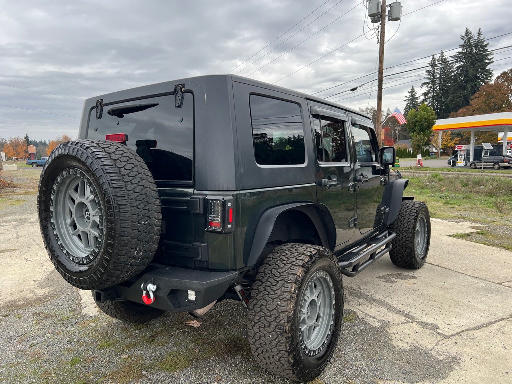 2010 Jeep Wrangler Unlimited Image 14