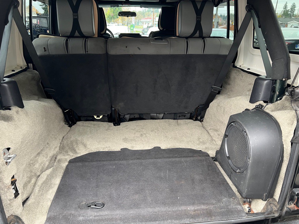 2010 Jeep Wrangler Unlimited Image 27