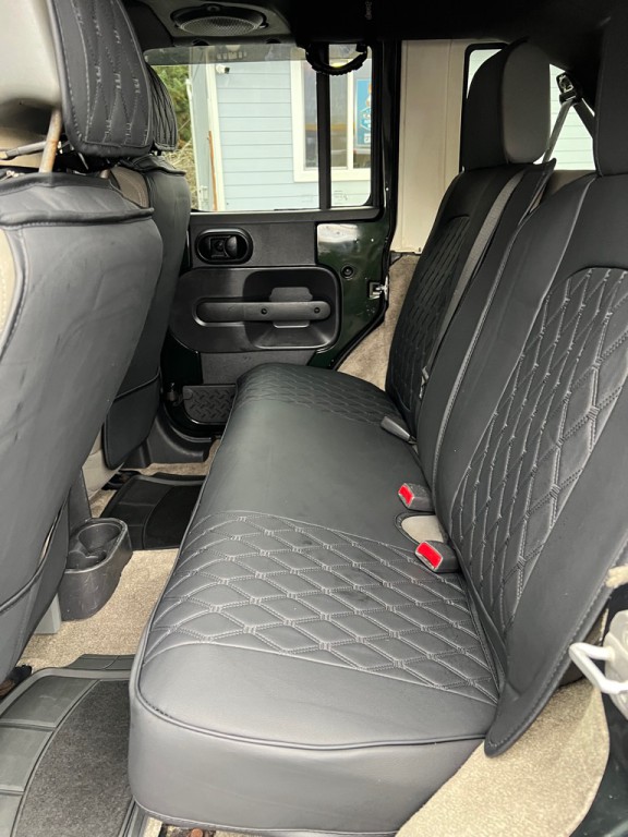 2010 Jeep Wrangler Unlimited Image 39