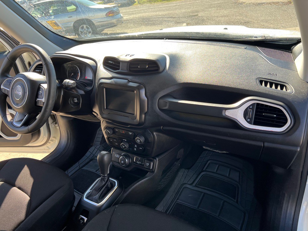 2019 Jeep Renegade Image 20