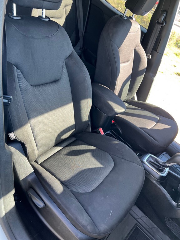 2019 Jeep Renegade Image 21