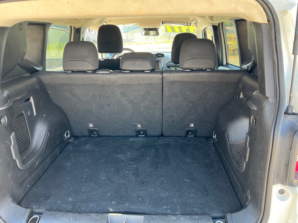 2019 Jeep Renegade Image 23