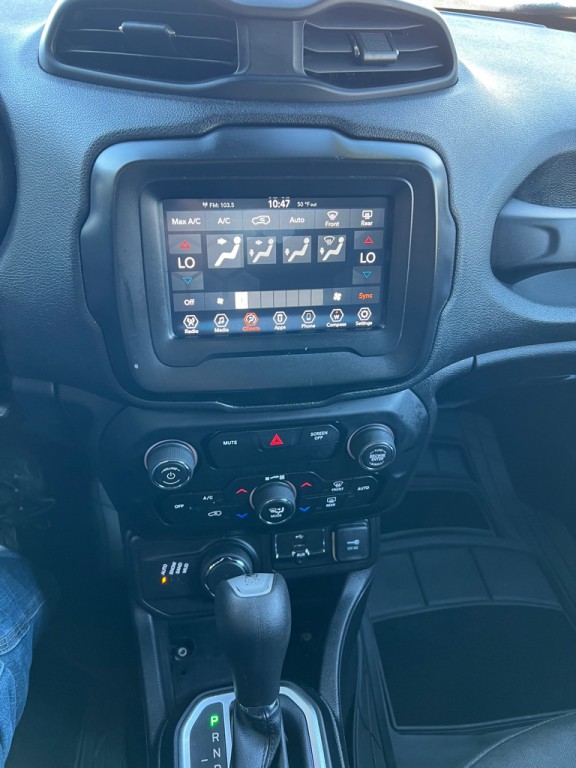 2019 Jeep Renegade Image 29