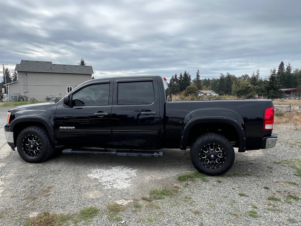 2011 GMC Sierra Image 4
