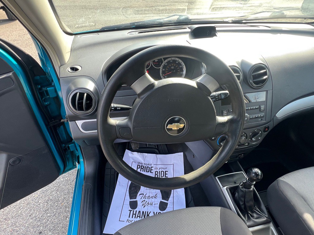 2009 Chevrolet Aveo Image 18