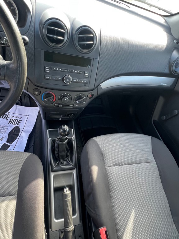 2009 Chevrolet Aveo Image 21