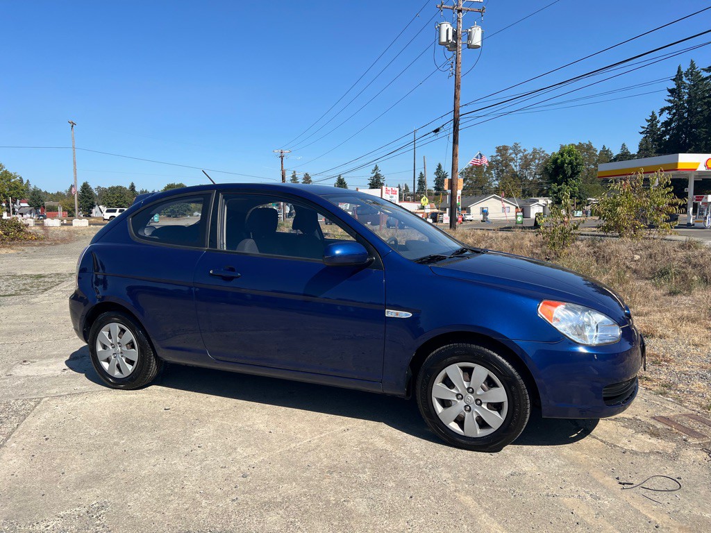 2010 Hyundai Accent Image 7
