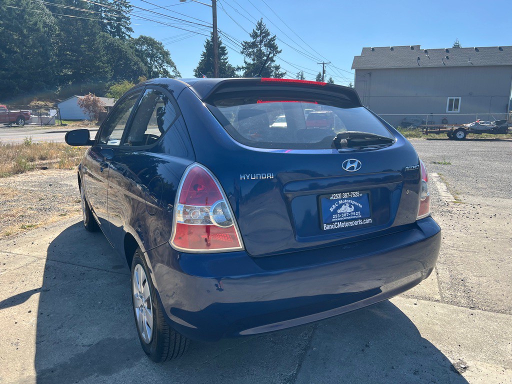 2010 Hyundai Accent Image 14