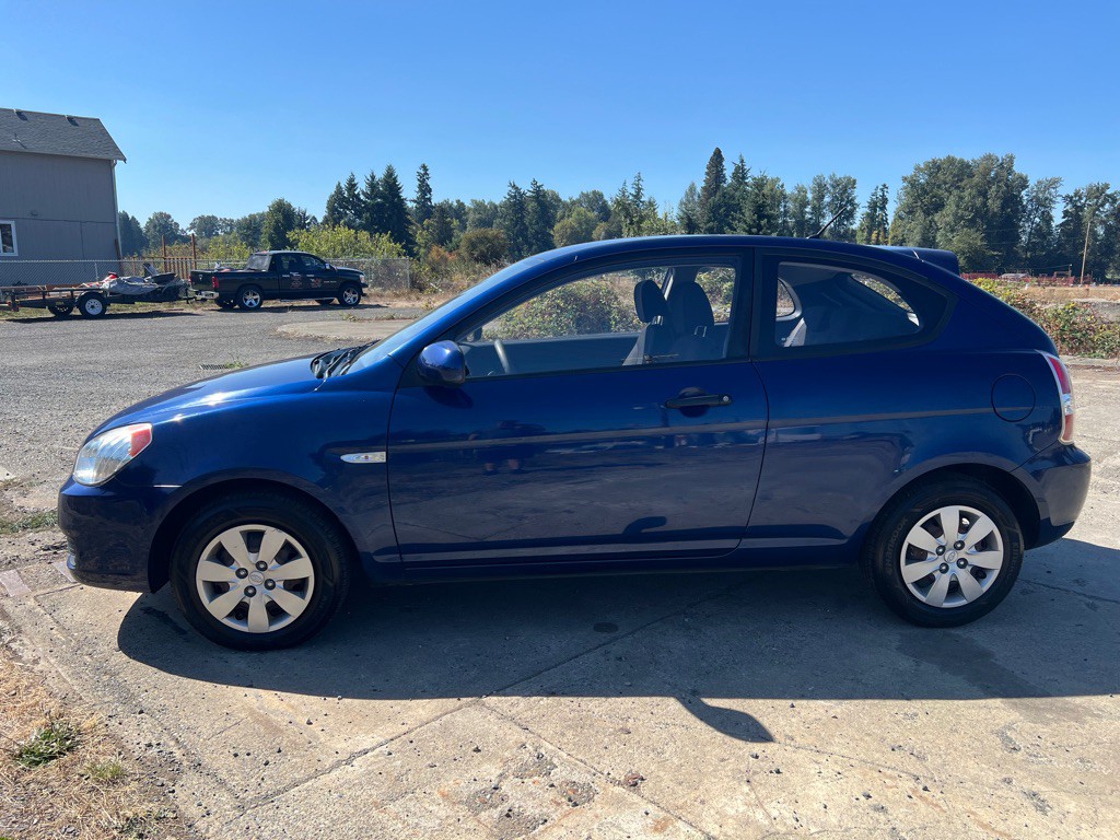 2010 Hyundai Accent Image 17