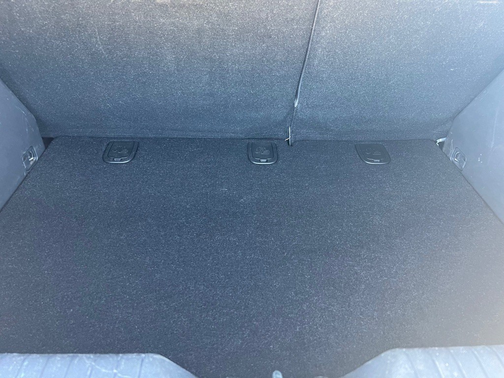 2010 Hyundai Accent Image 22