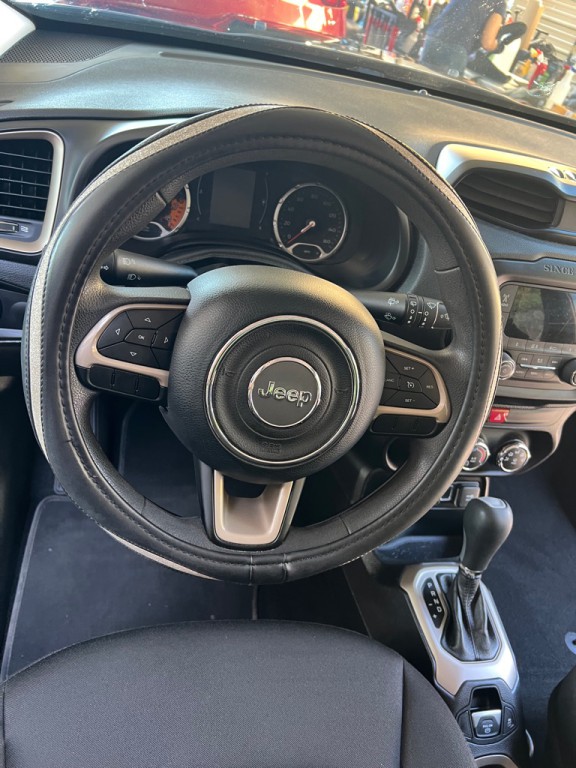 2017 Jeep Renegade Image 32