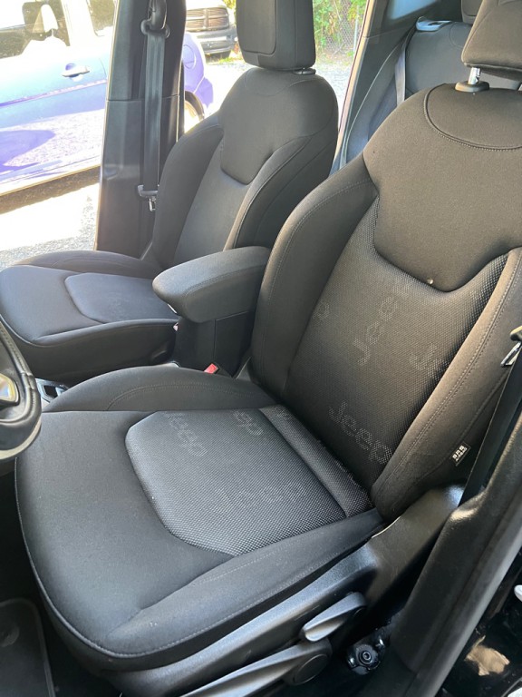 2017 Jeep Renegade Image 33