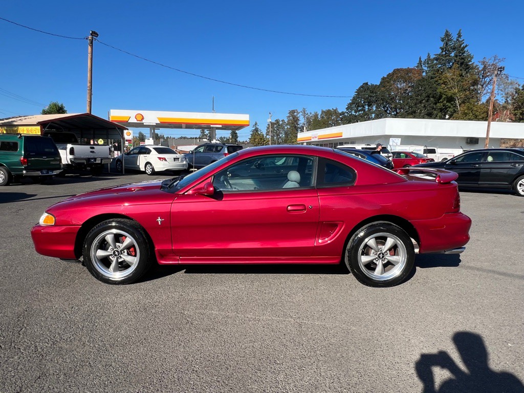 1997 Ford Mustang Image 3