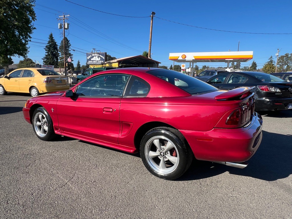 1997 Ford Mustang Image 4