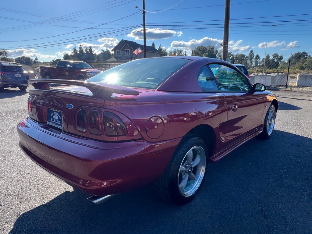 1997 Ford Mustang Image 9