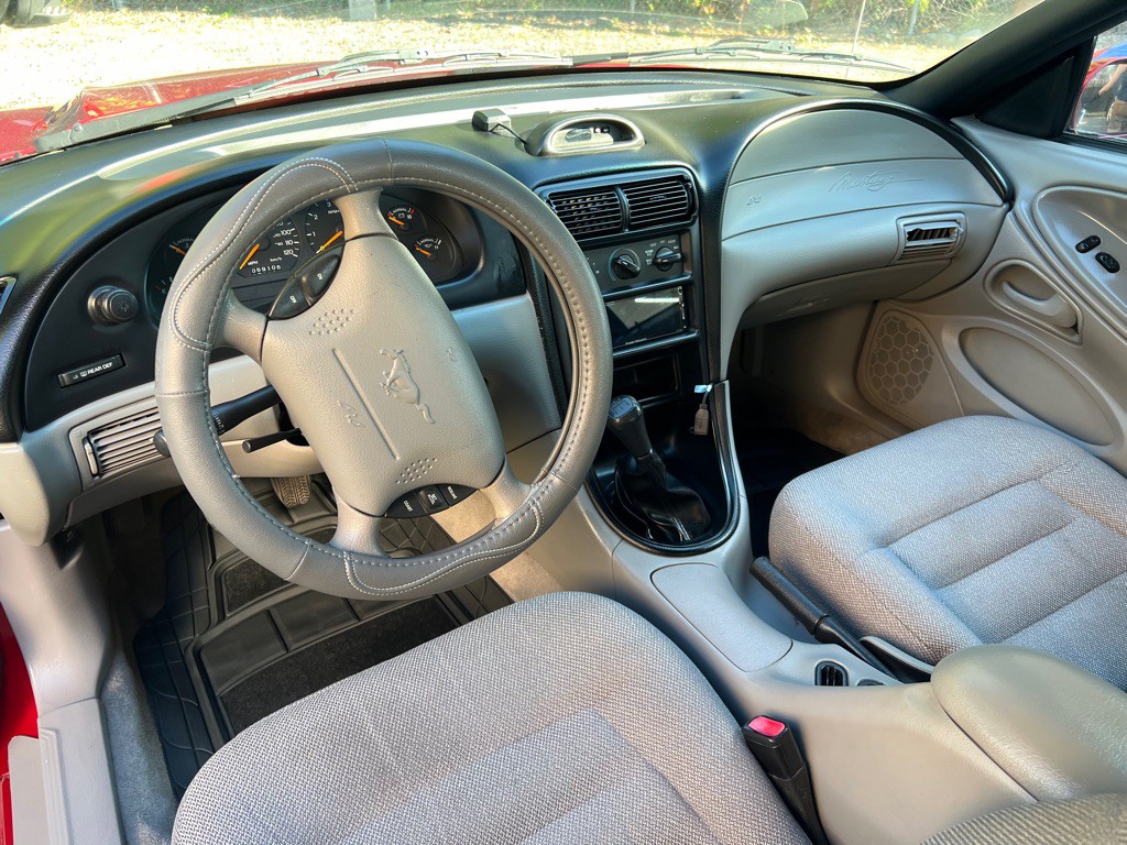 1997 Ford Mustang Image 24