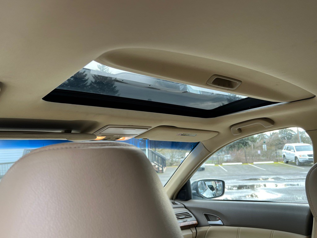 2009 Honda Accord Image 20