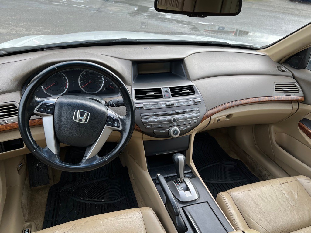 2009 Honda Accord Image 21