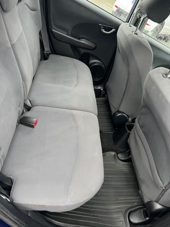 2010 Honda Fit Image 21