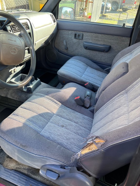 1998 Toyota Tacoma Image 31