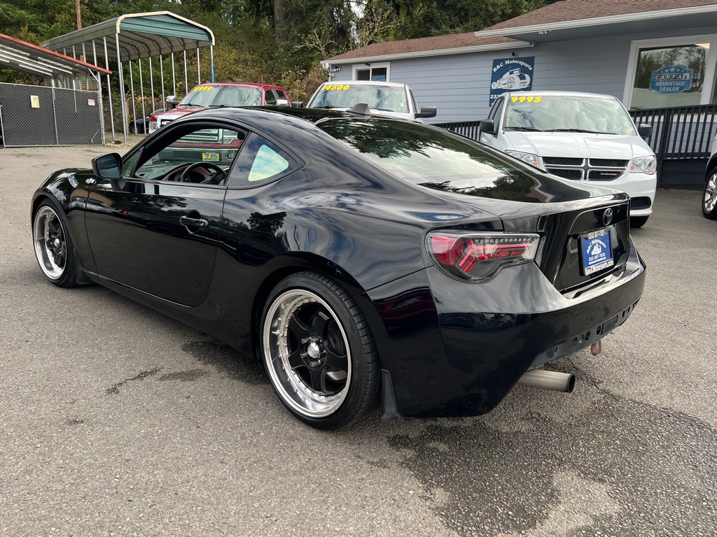 2013 Scion FR-S Image 5