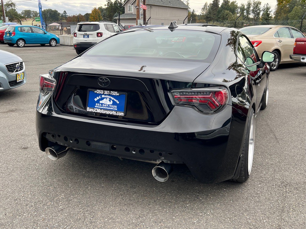 2013 Scion FR-S Image 26