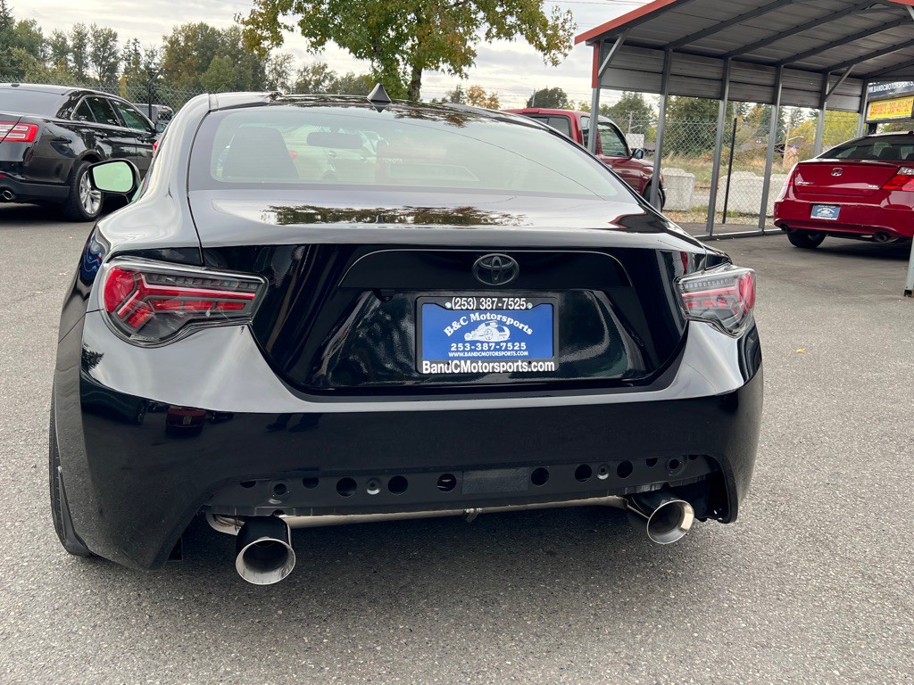 2013 Scion FR-S Image 28