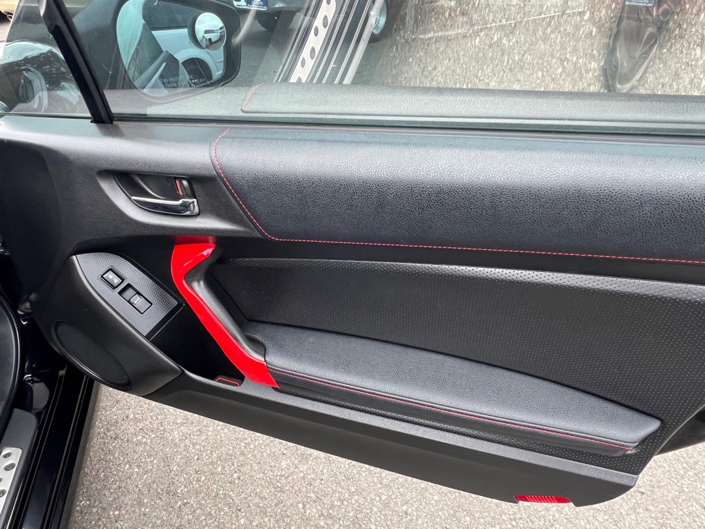 2013 Scion FR-S Image 38